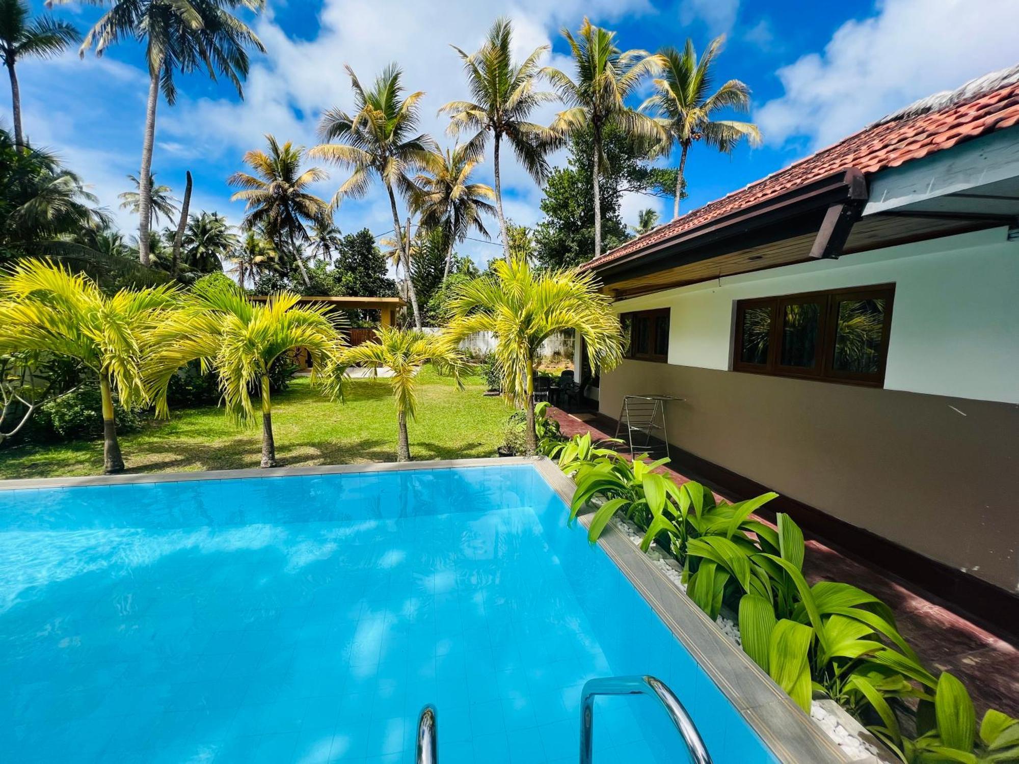 Jaya Villa Хиккадува Экстерьер фото